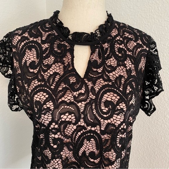 Perseption Lace Black Pink Short Sleeve Sexy Dressy V Neck Cut Out Top Size M - Picture 2 of 8